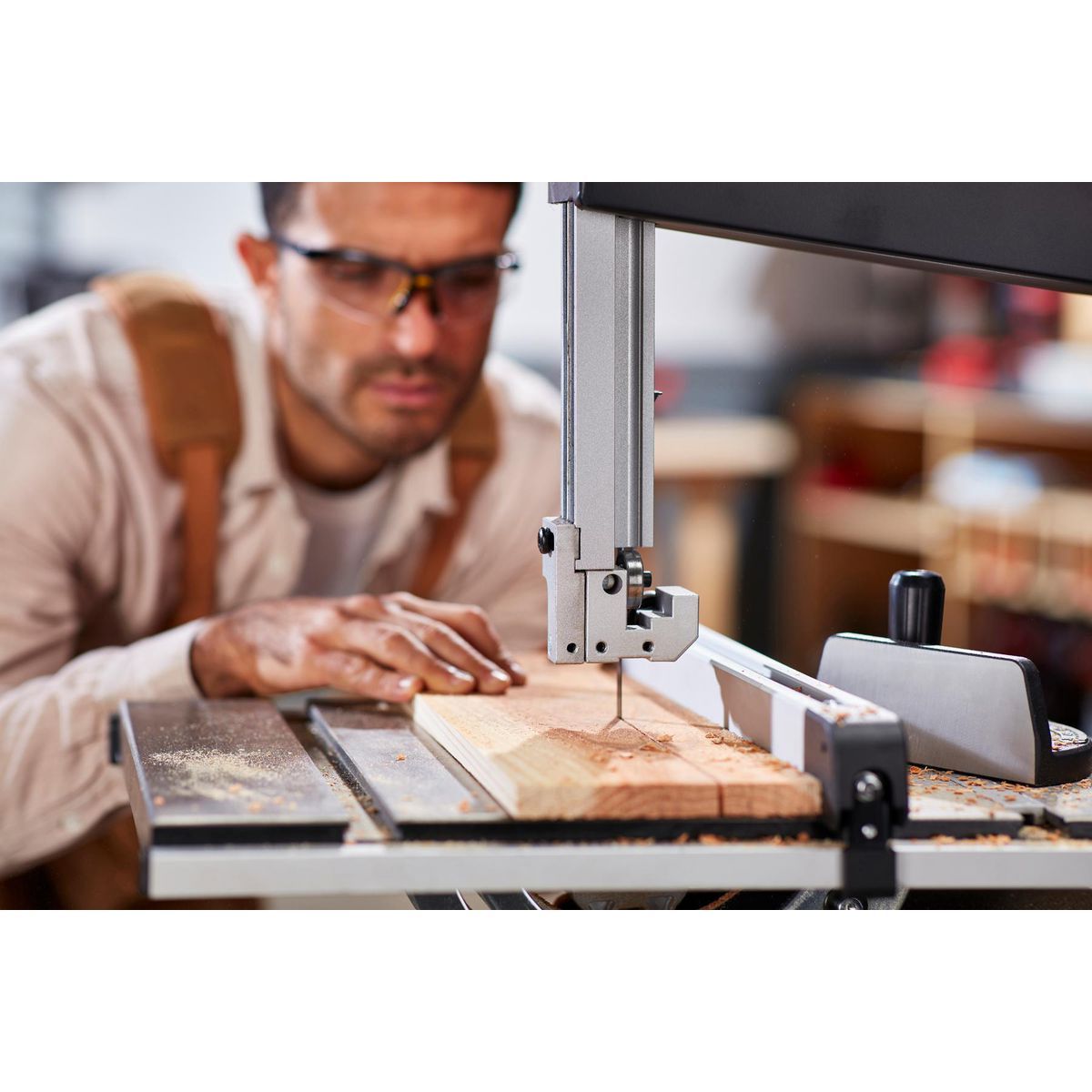 14 in. Stationary Wood Cutting Band Saw B63382