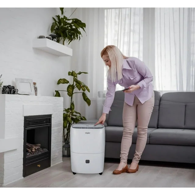 White 50 pt Dehumidifier with Built-In Pump L562132