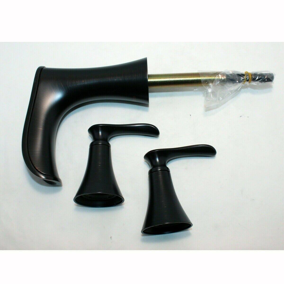 2-Handle Widespread Bathroom Faucet B82893