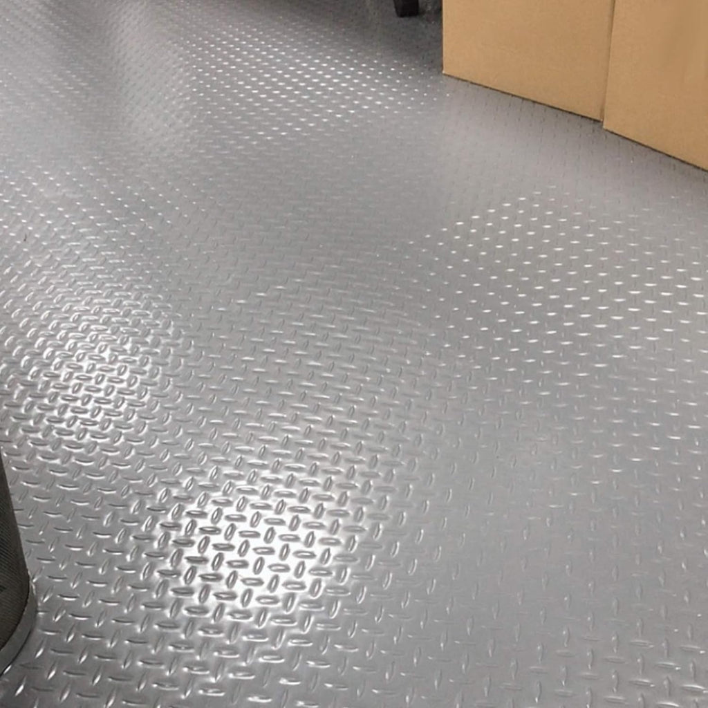4.9x19ft Anti-Slide Diamond Texture Vinyl Garage Floor Mat V82657