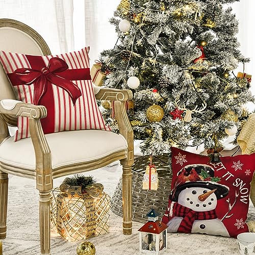 Merry Christmas 18 x 18 Inch Throw Pillow Covers Set of 4 W844