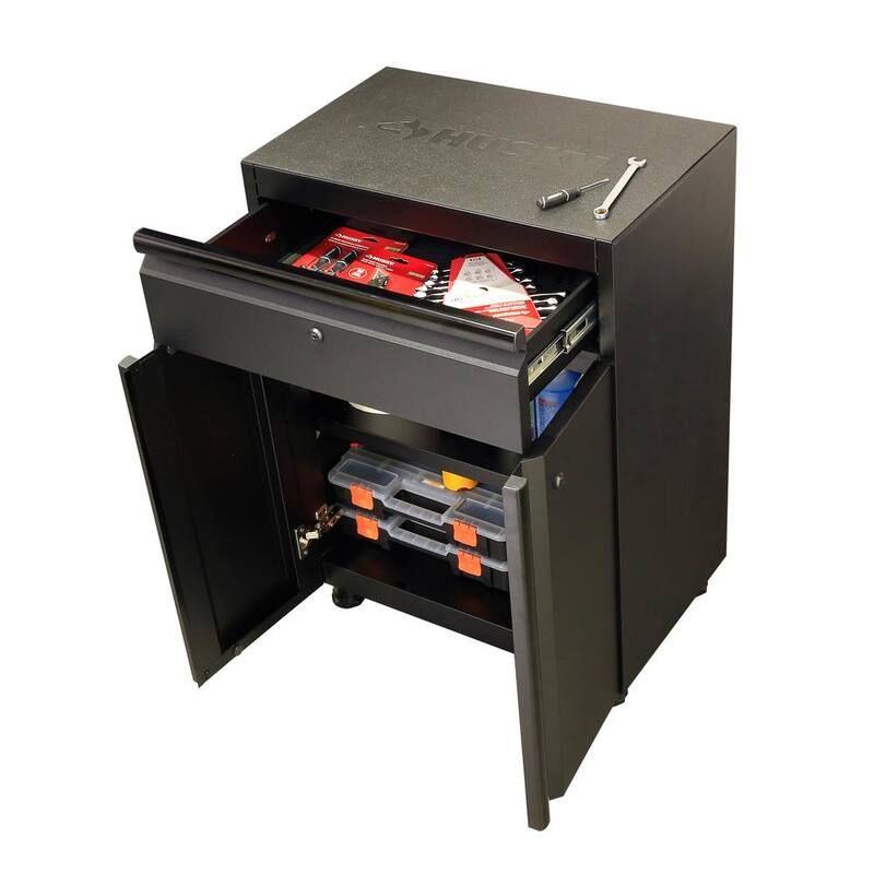 10-Piece Welded Steel Garage Storage System in Black Q562
