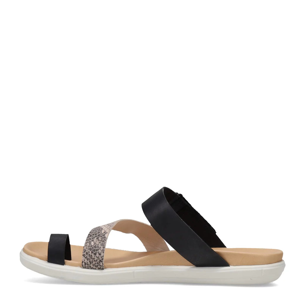 Women's Slide Sandal Q515772