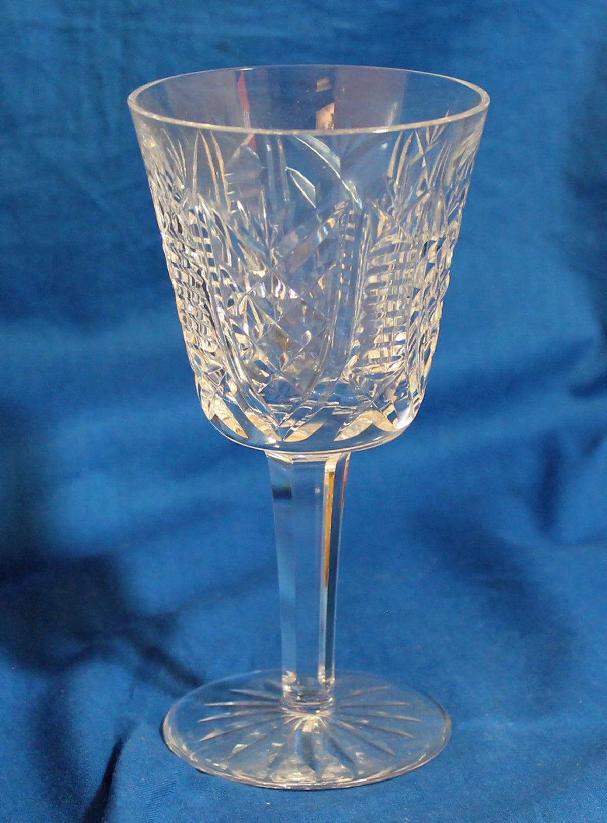 Claret Wine Glass N873