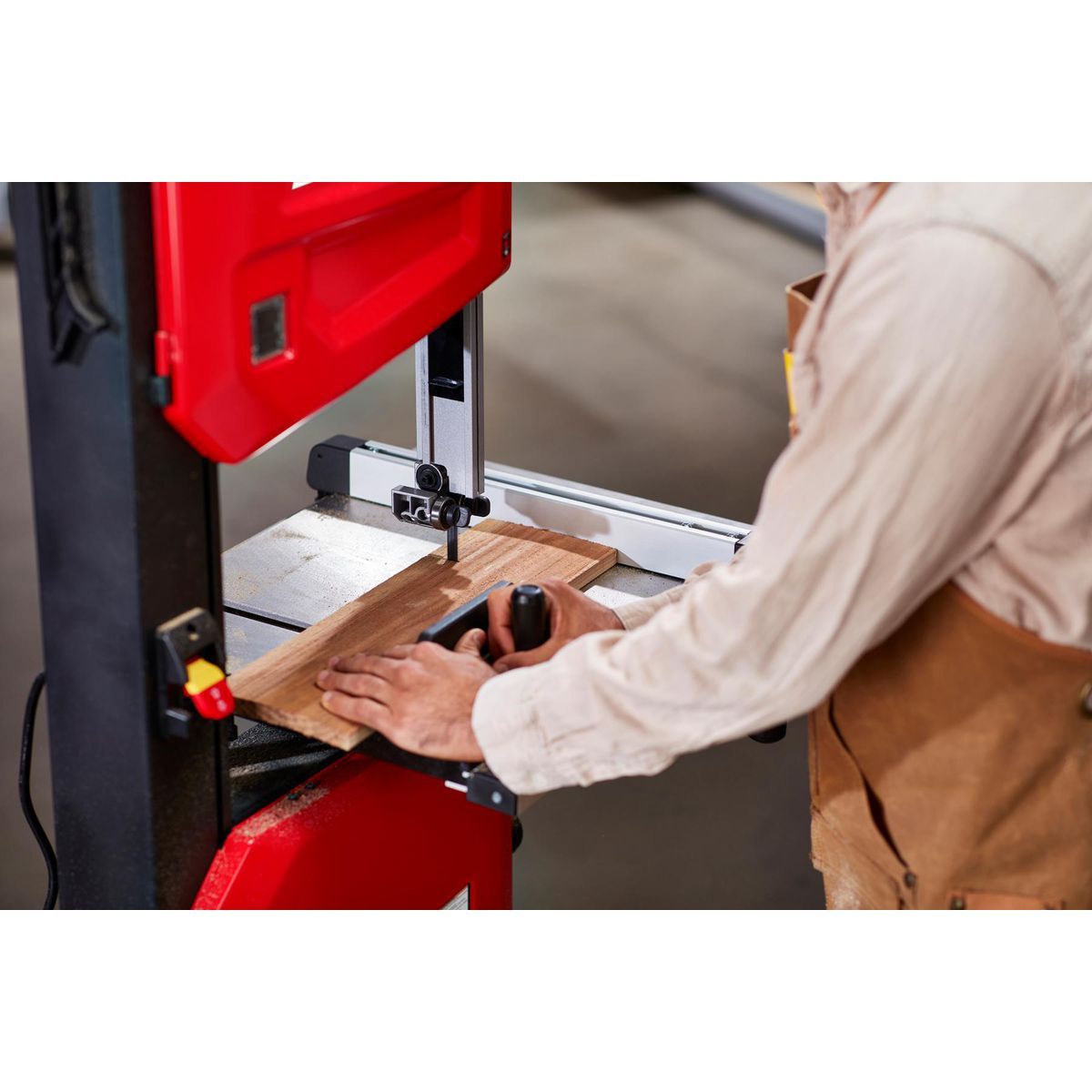 14 in. Stationary Wood Cutting Band Saw B63382