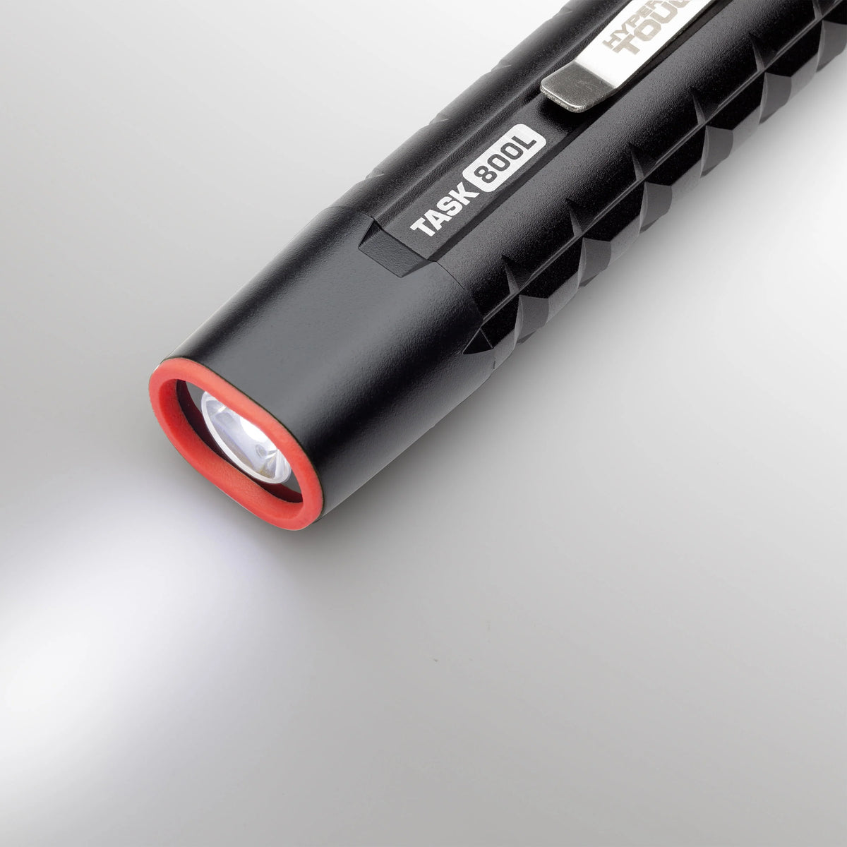 800 Lumens LED Flashlight Q1689