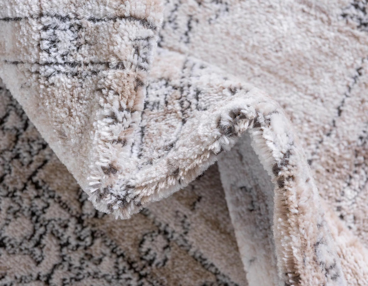9' x 12' Ivory Low-Pile Rug C705