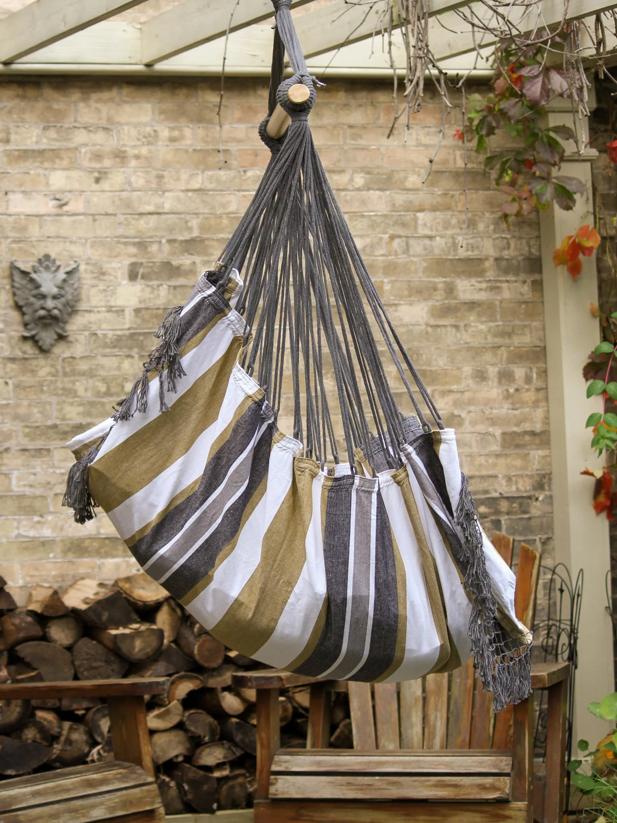 Grey Hammock Chair with Hanging Bar N9134