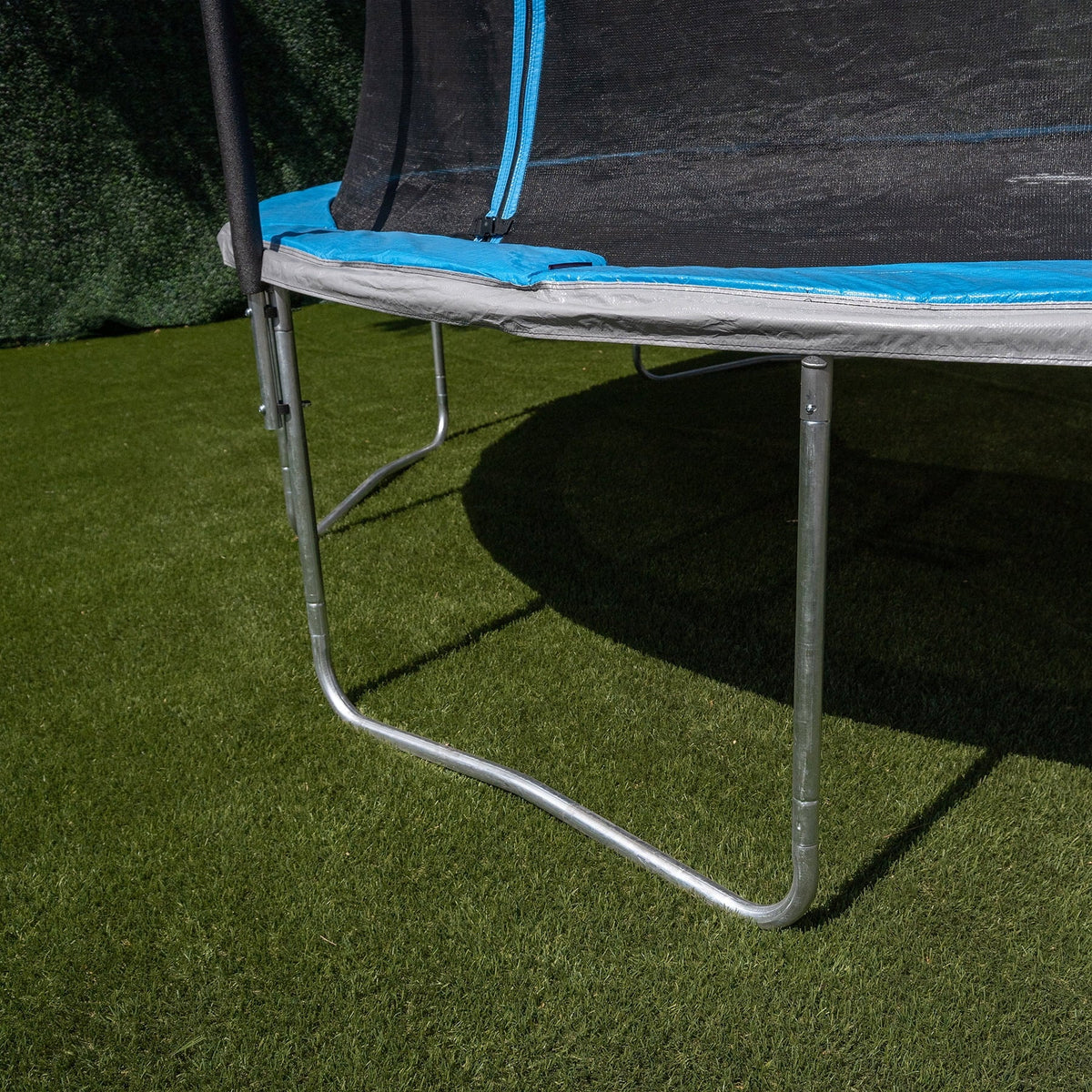 14ft Trampoline and Enclosure with Basketball Hoop J113