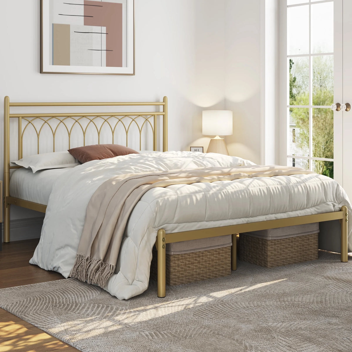 Black Queen Metal Platform Bed F569928