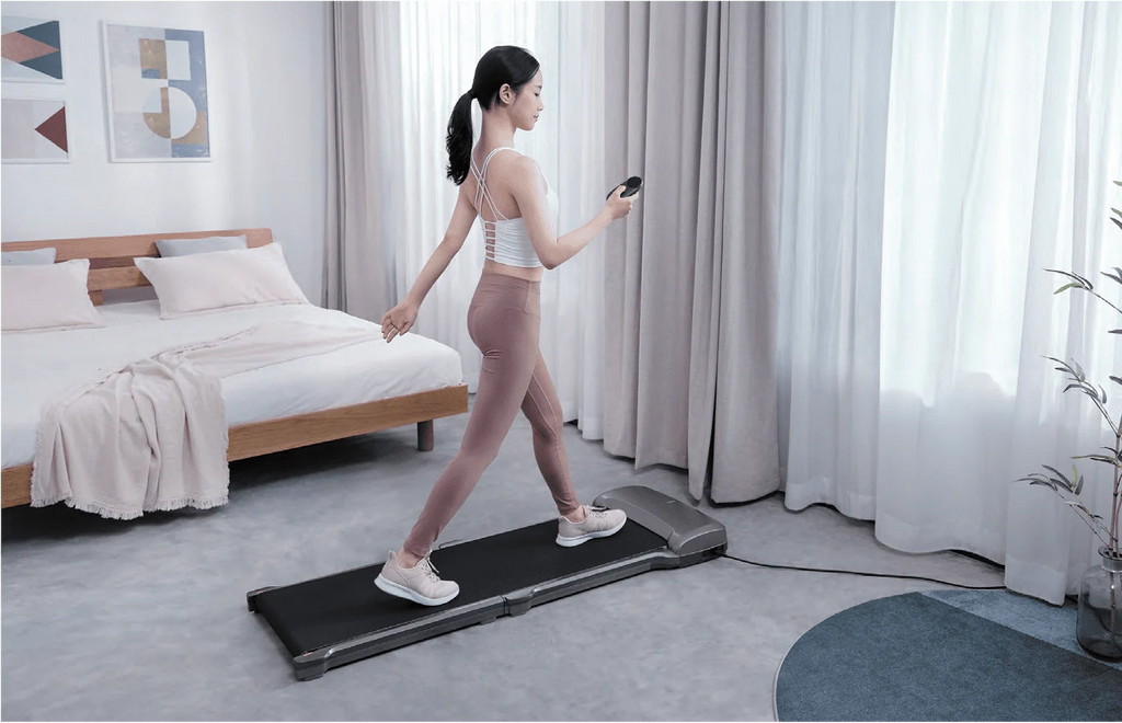 Folding Treadmill with Adaptive Speed Control I922