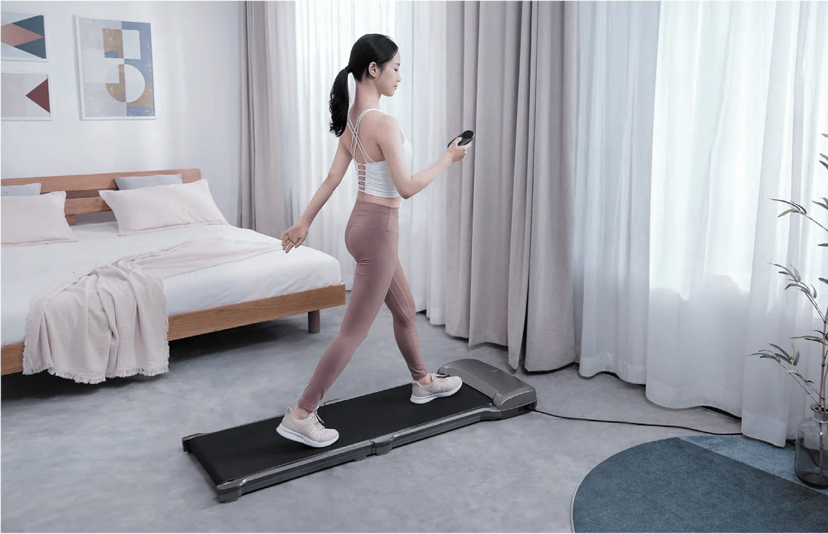Folding Treadmill with Adaptive Speed Control I922