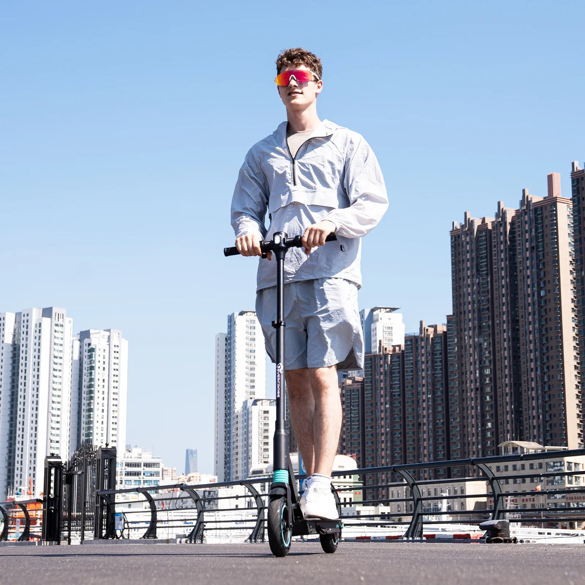 Electric Scooter 350W Motor 15 MPH Foldable Z993629